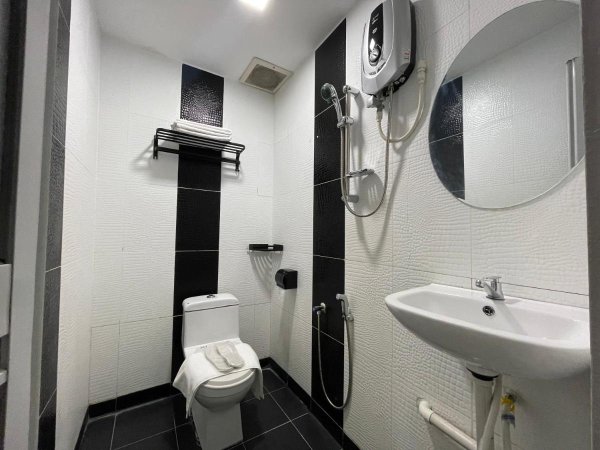 Royale City Hotel - 10 Min From Klia Klia 2 Airport Sepang Exterior photo