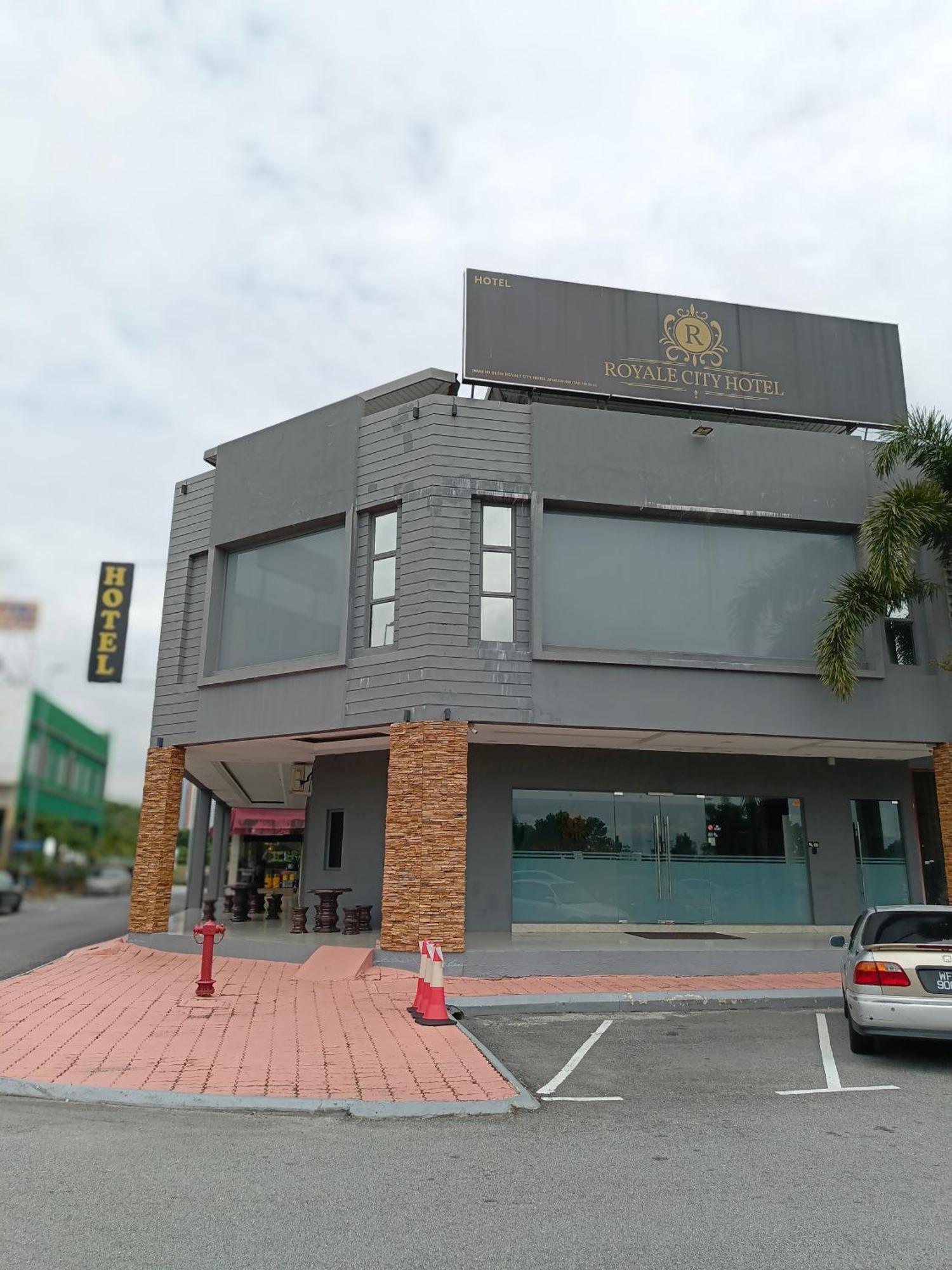 Royale City Hotel - 10 Min From Klia Klia 2 Airport Sepang Exterior photo