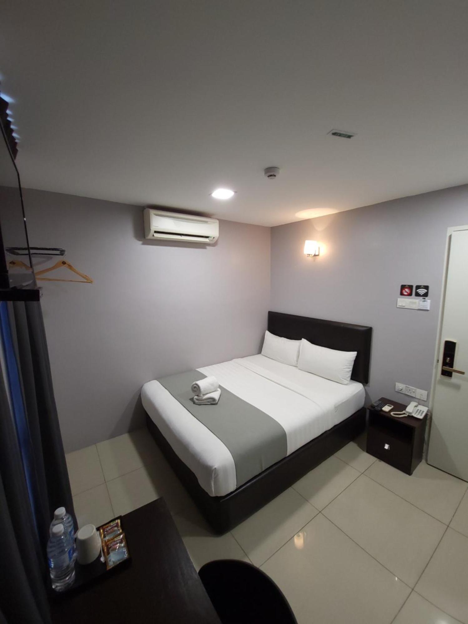 Royale City Hotel - 10 Min From Klia Klia 2 Airport Sepang Exterior photo